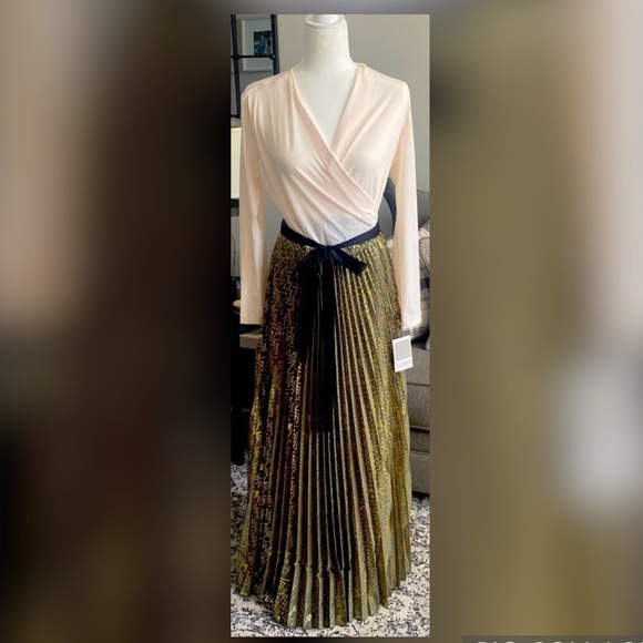 green emerald velvet dress Noelle Faux Wrap Dress – lularoe main image 0
